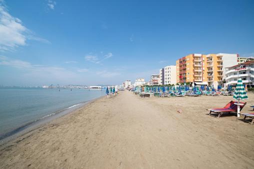 Vila M Vera Rooms With Kitchen And Apartments Durrës Exterior foto
